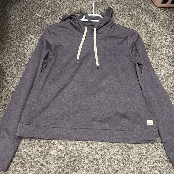 Vuori halo essential hoodie purple medium ✨ - Picture 5 of 6